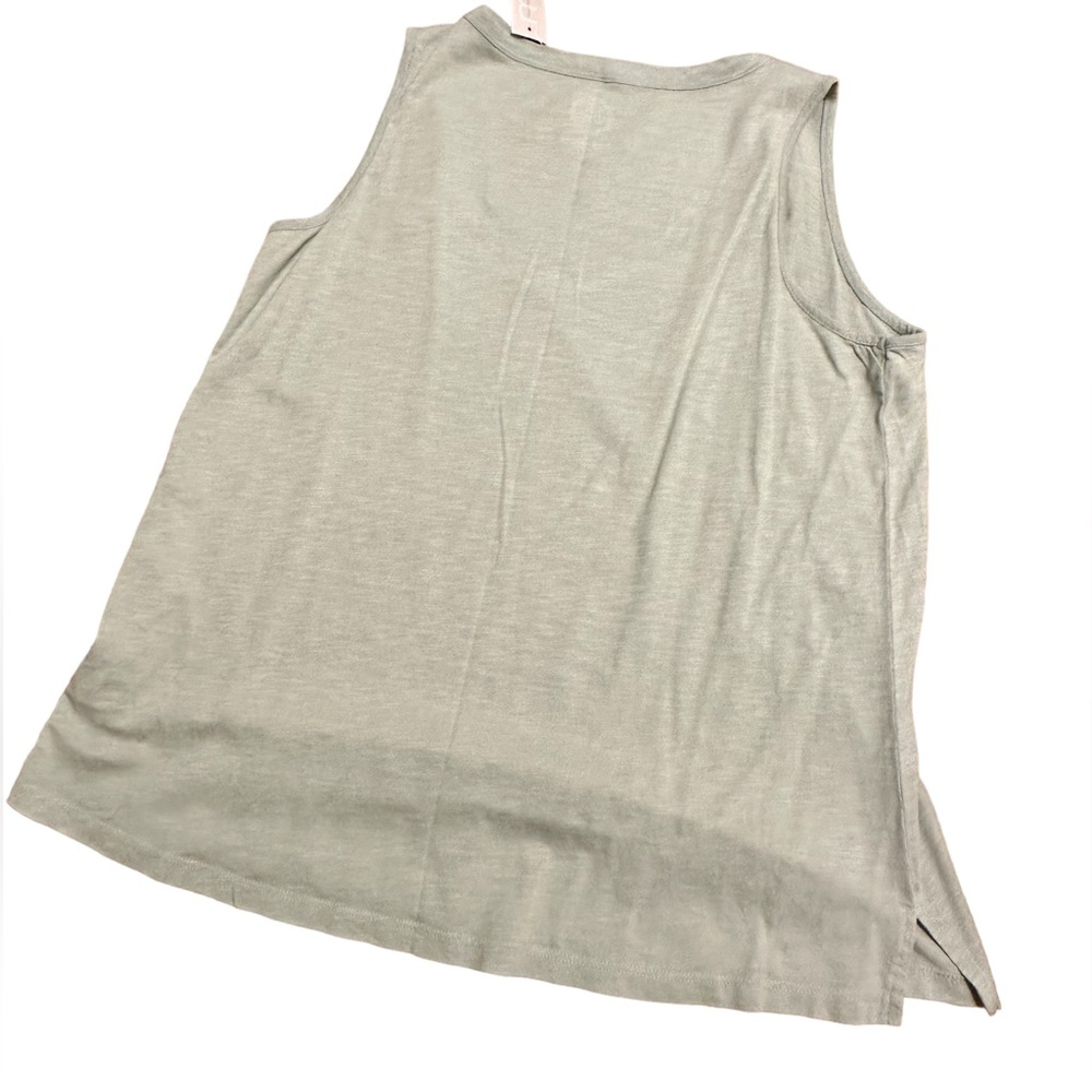 NWT Women’s Maurice’s Tank Shirt - Picture 3 of 5
